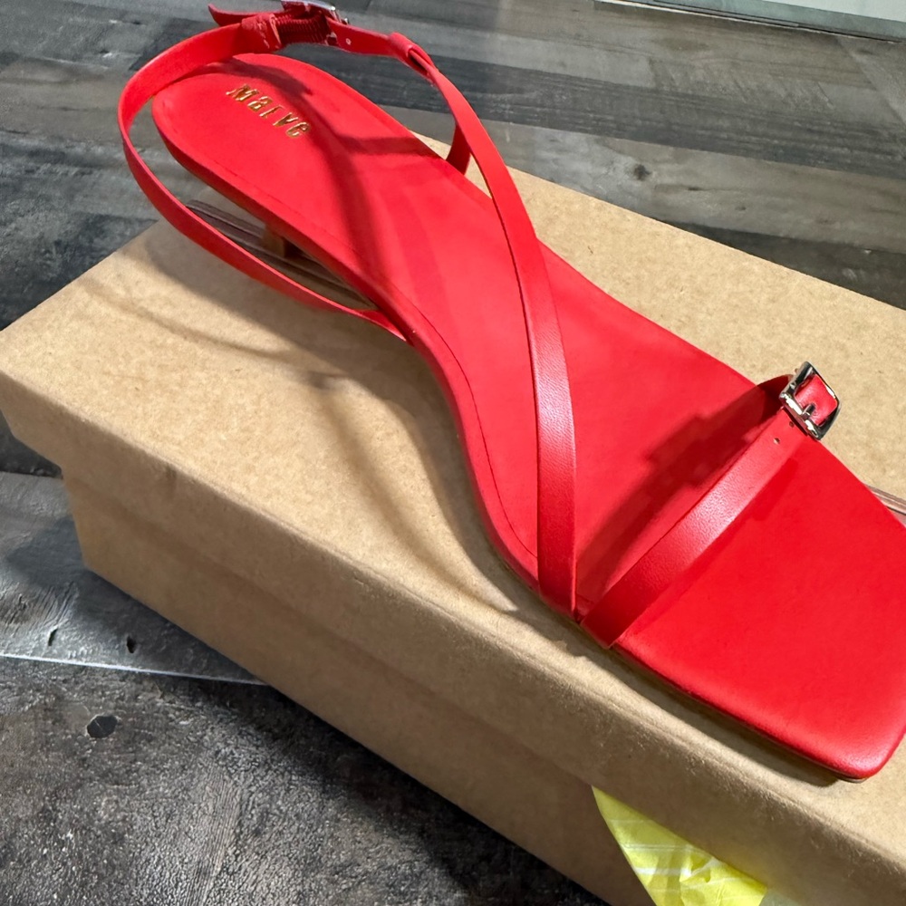 NIB Anthropologie Maeve Red Asymmetrical Buckle Kitten‎ Heels- 9 - Picture 2 of 8